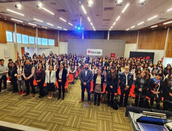 Minera Cordillera conmemora el Día de la Mujer Minera junto a estudiantes, autoridades y representantes del sector